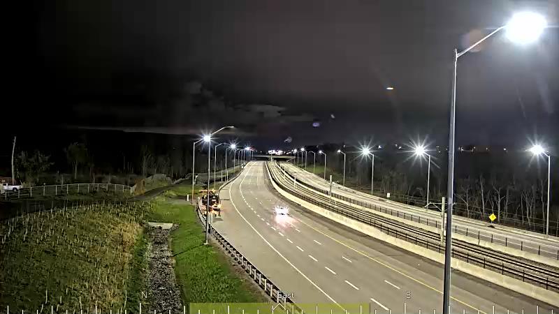 Traffic camera image at 2025-05-09 06:25:33