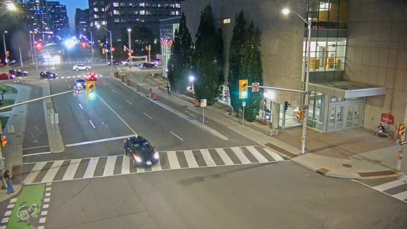 Traffic camera image at 2025-08-25 00:30:46