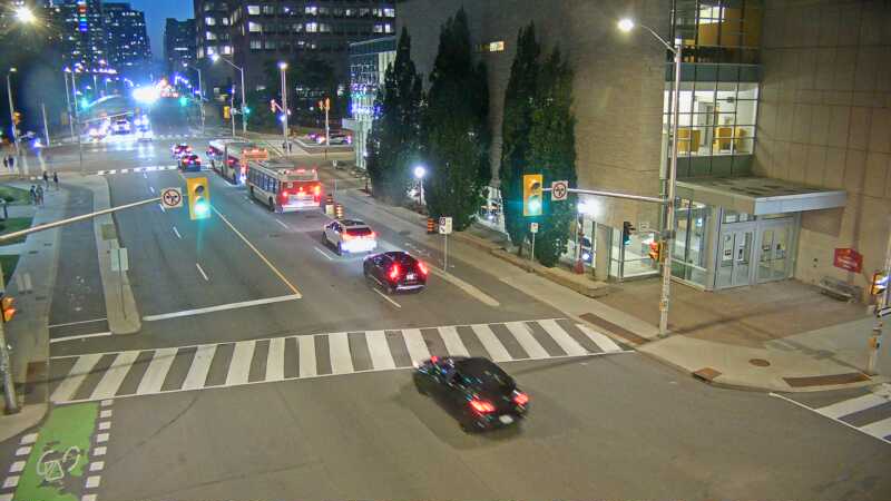 Traffic camera image at 2025-08-25 00:35:44