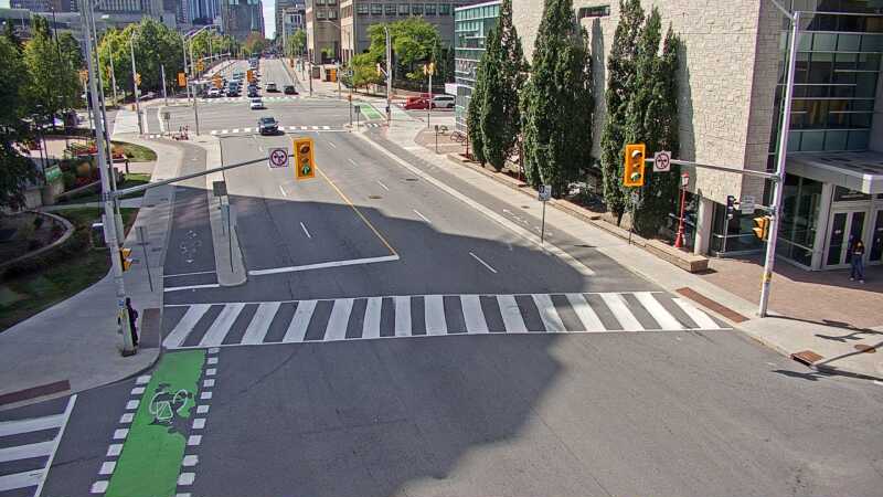 Traffic camera image at 2025-09-14 17:25:45
