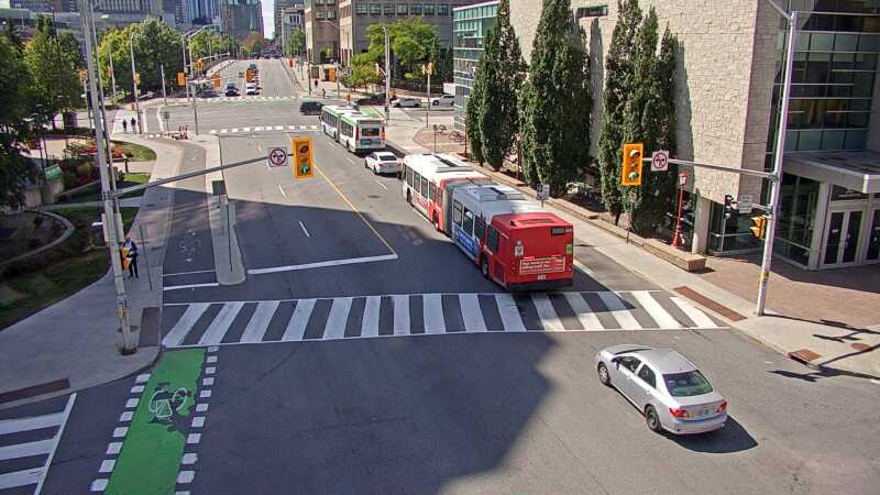 Traffic camera image at 2025-09-14 17:30:47