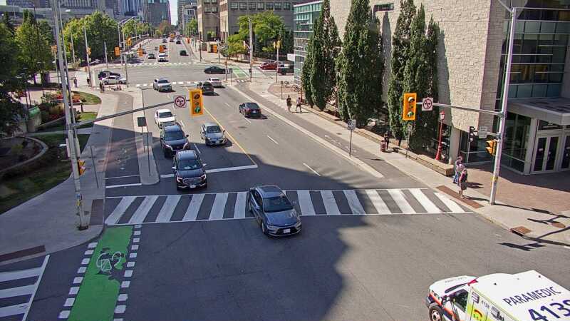 Traffic camera image at 2025-09-14 17:40:45