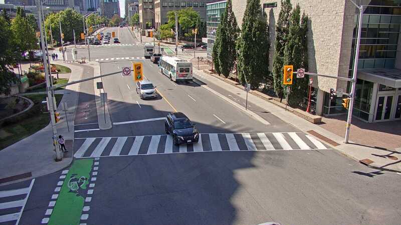 Traffic camera image at 2025-09-14 17:45:53