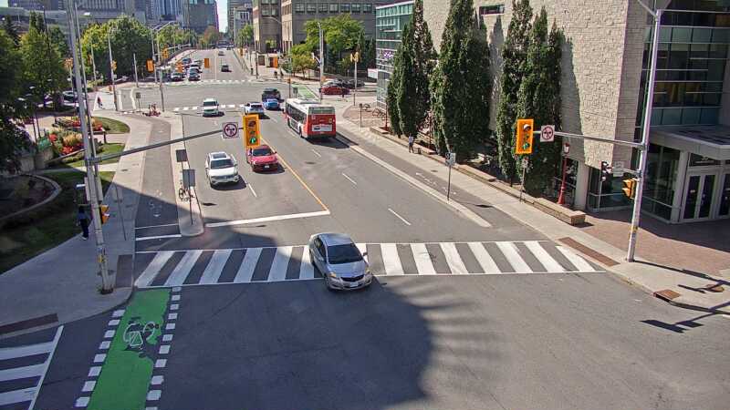 Traffic camera image at 2025-09-14 18:05:53