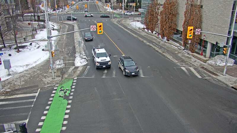 Traffic camera image at 2025-03-09 13:20:39