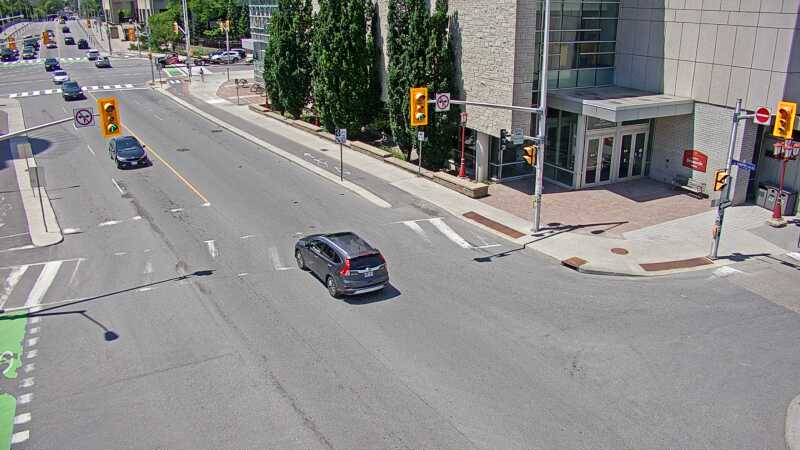 Traffic camera image at 2025-06-30 16:45:55