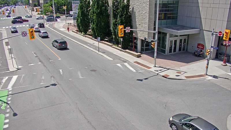 Traffic camera image at 2025-06-30 17:50:48