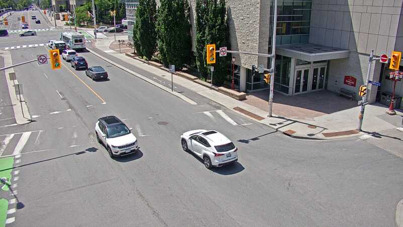 Traffic camera image at 2025-06-30 18:00:52