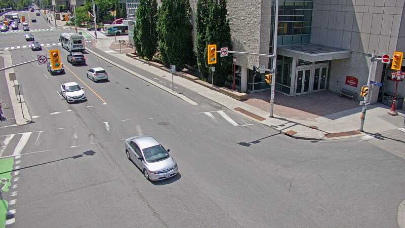 Traffic camera image at 2025-06-30 18:15:49