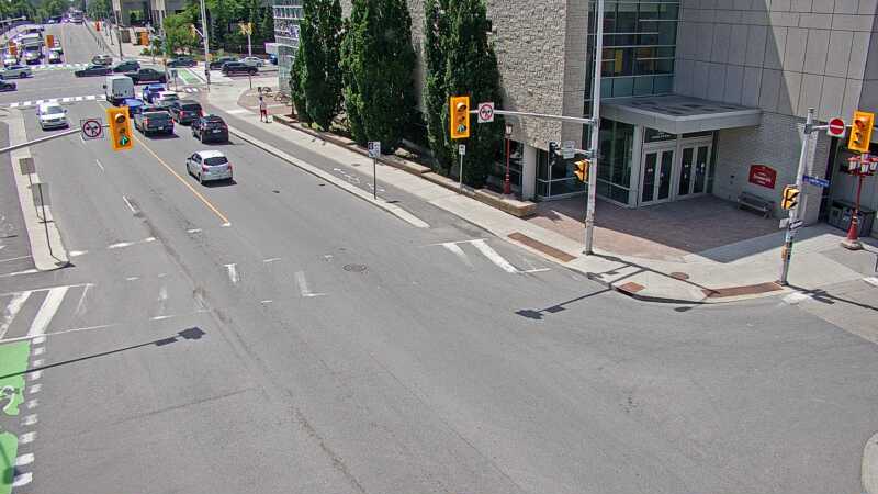 Traffic camera image at 2025-06-30 18:20:54