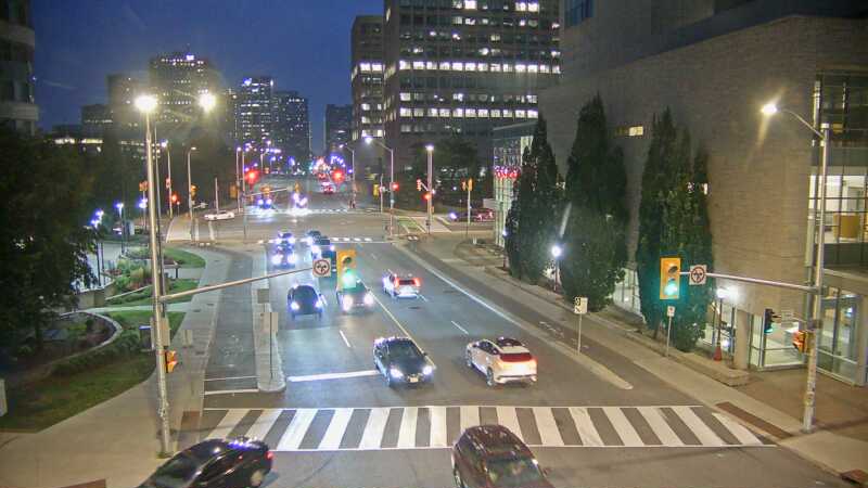 Traffic camera image at 2025-07-31 01:10:47
