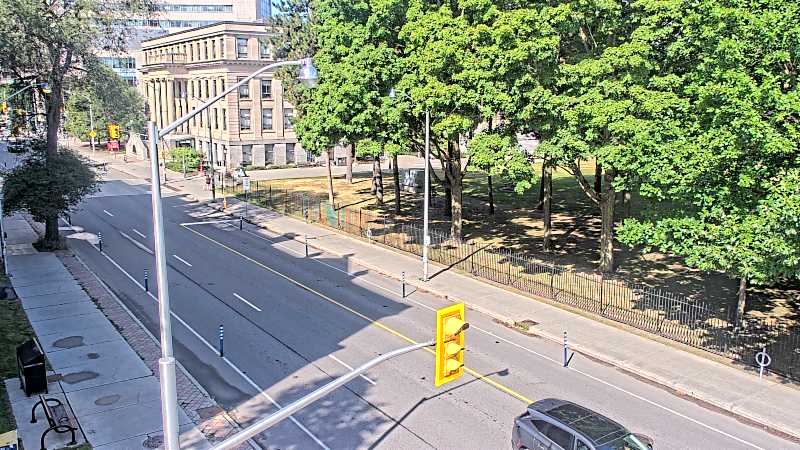 Traffic camera image at 2025-08-24 14:20:48