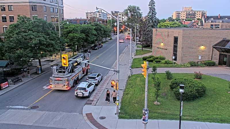 Traffic camera image at 2025-07-04 01:01:11