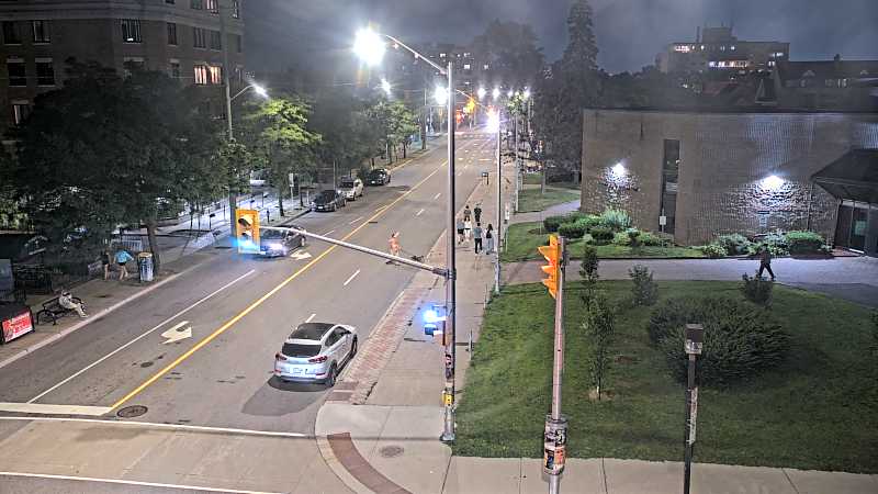 Traffic camera image at 2025-07-31 01:40:44