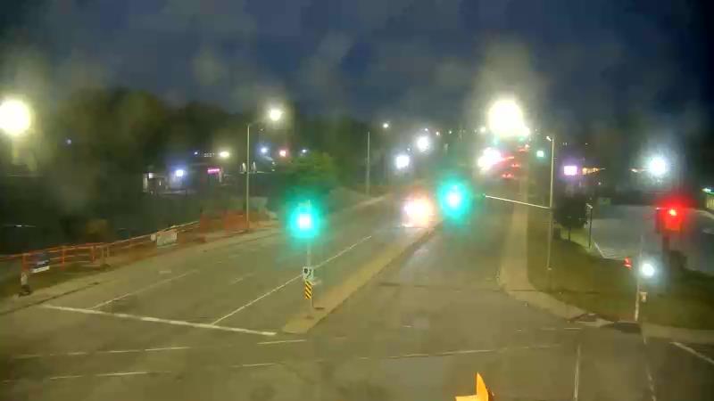 Traffic camera image at 2025-08-04 01:05:43