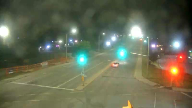 Traffic camera image at 2025-08-04 01:50:44
