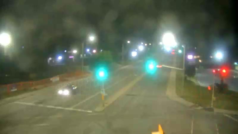 Traffic camera image at 2025-08-04 02:10:44