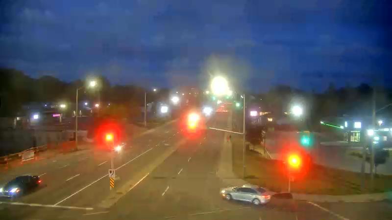 Traffic camera image at 2025-08-25 00:25:48