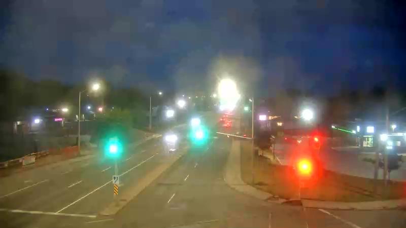 Traffic camera image at 2025-08-25 00:30:48