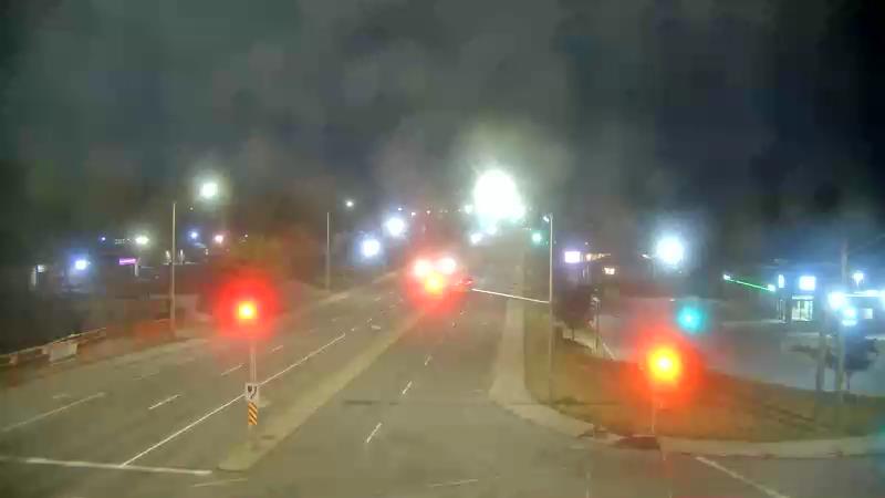 Traffic camera image at 2025-08-25 00:40:44