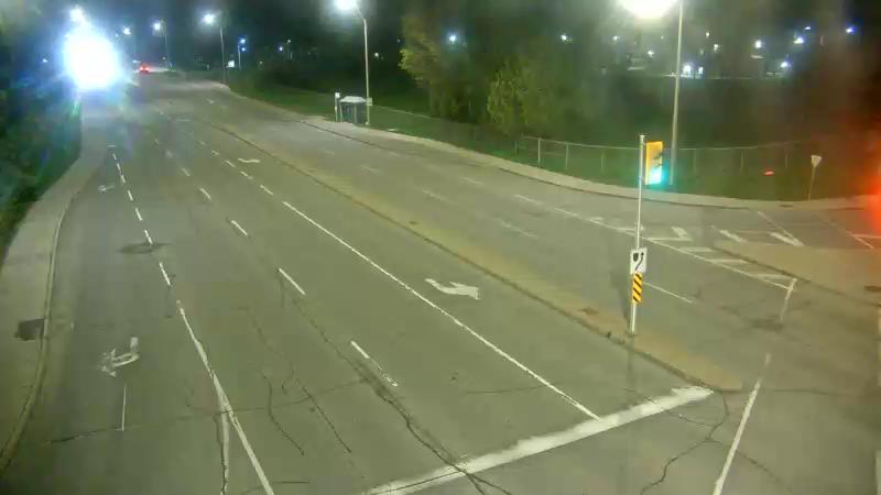Traffic camera image at 2025-05-09 05:40:34