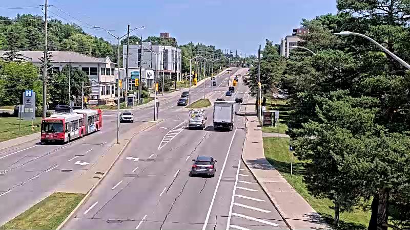 Traffic camera image at 2025-06-30 17:05:56