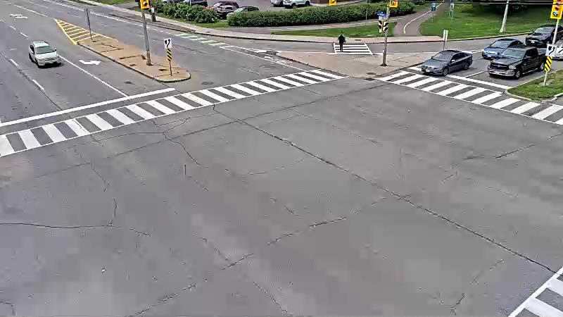 Traffic camera image at 2025-07-14 18:15:49