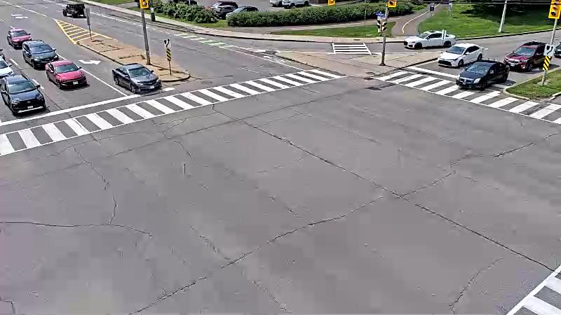 Traffic camera image at 2025-07-14 19:05:41