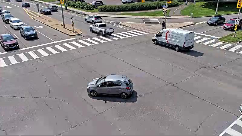 Traffic camera image at 2025-07-14 19:35:50