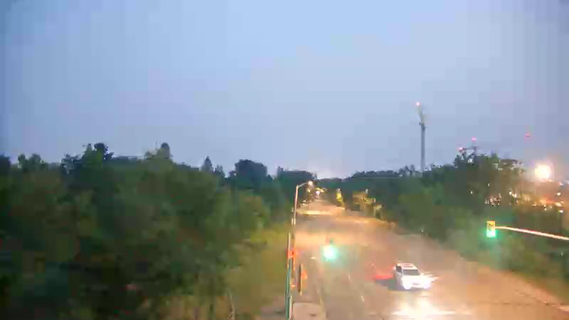 Traffic camera image at 2025-08-04 01:00:36
