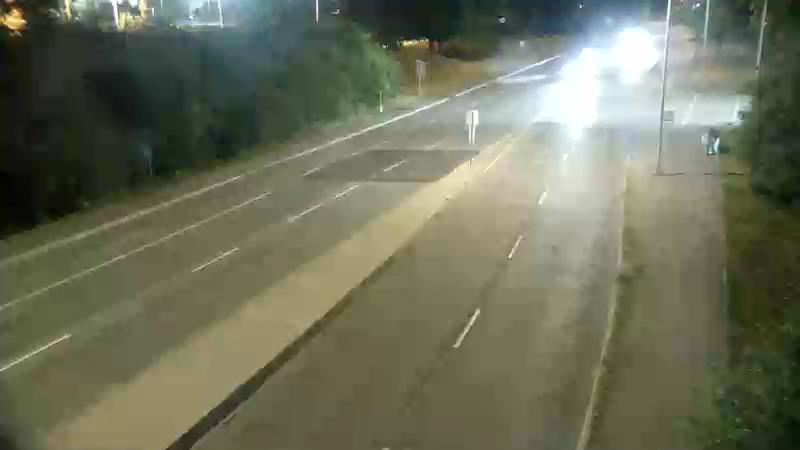 Traffic camera image at 2025-08-25 02:45:46
