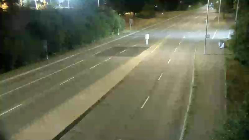 Traffic camera image at 2025-08-25 02:50:49
