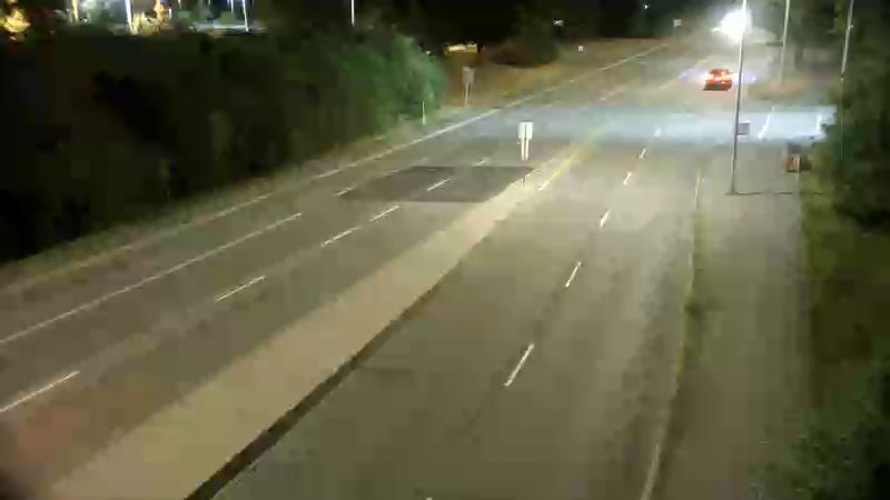 Traffic camera image at 2025-08-25 03:10:59