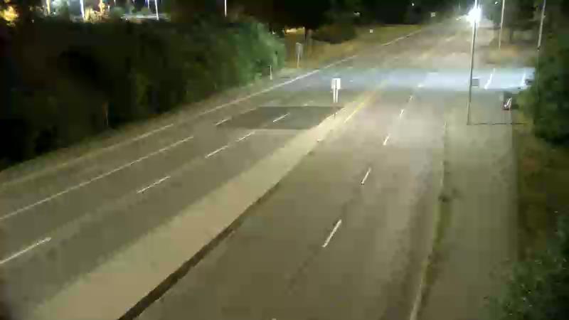 Traffic camera image at 2025-08-25 03:15:56
