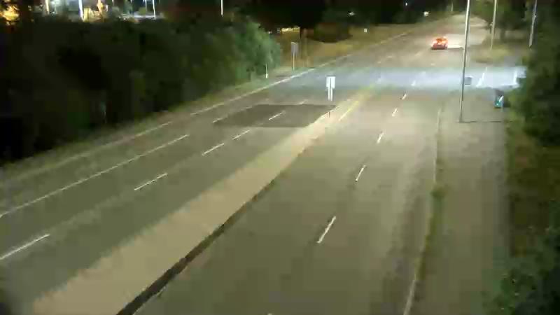 Traffic camera image at 2025-08-25 03:25:53