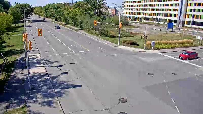 Traffic camera image at 2025-09-14 17:15:54
