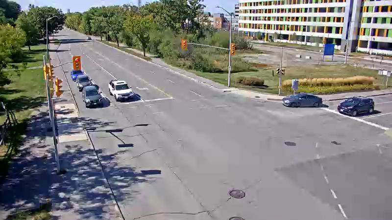 Traffic camera image at 2025-09-14 17:40:45