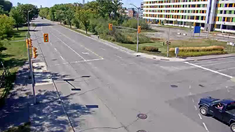 Traffic camera image at 2025-09-14 18:01:09