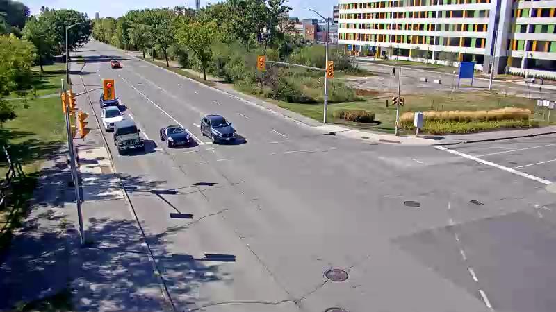 Traffic camera image at 2025-09-14 18:15:50