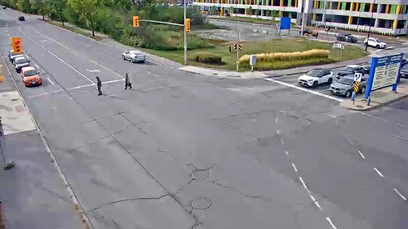 Traffic camera image at 2025-09-17 20:15:49
