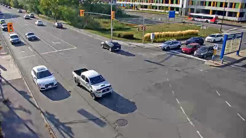Traffic camera image at 2025-09-17 21:10:48
