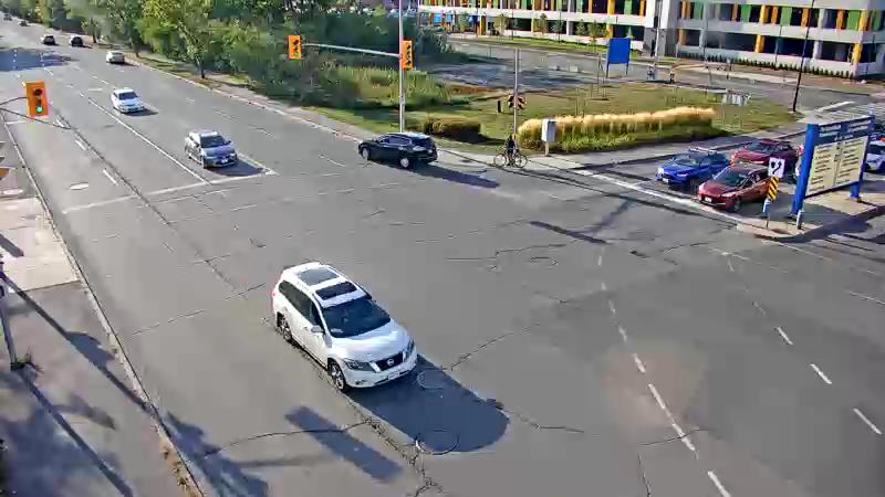 Traffic camera image at 2025-09-17 21:15:45