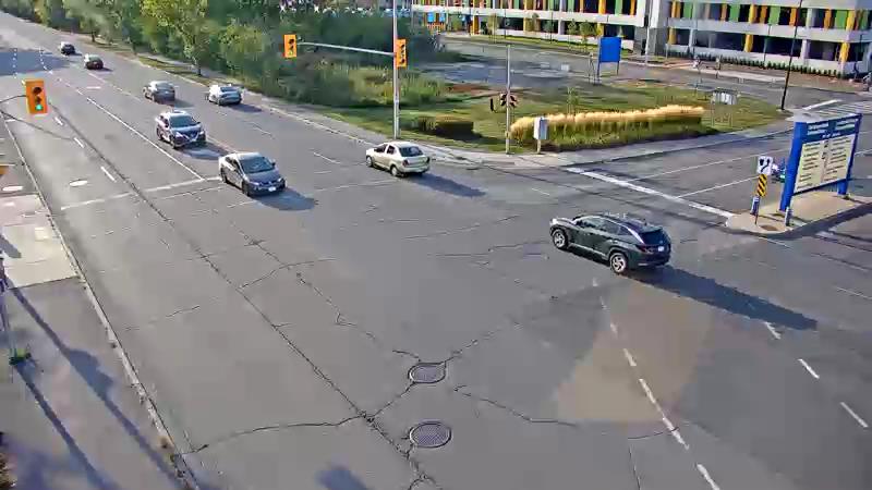 Traffic camera image at 2025-09-17 21:30:53