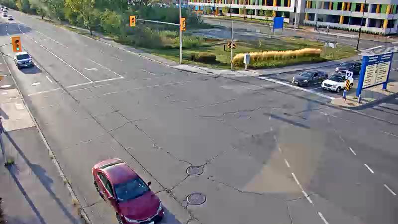 Traffic camera image at 2025-09-17 21:35:50