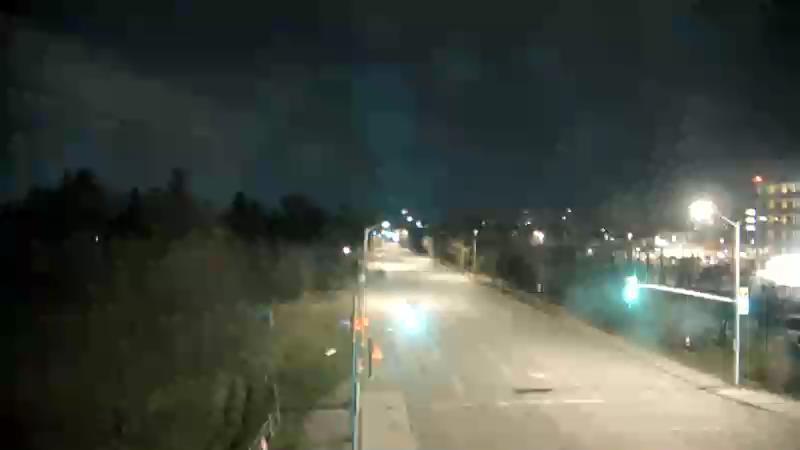 Traffic camera image at 2025-04-25 07:05:27