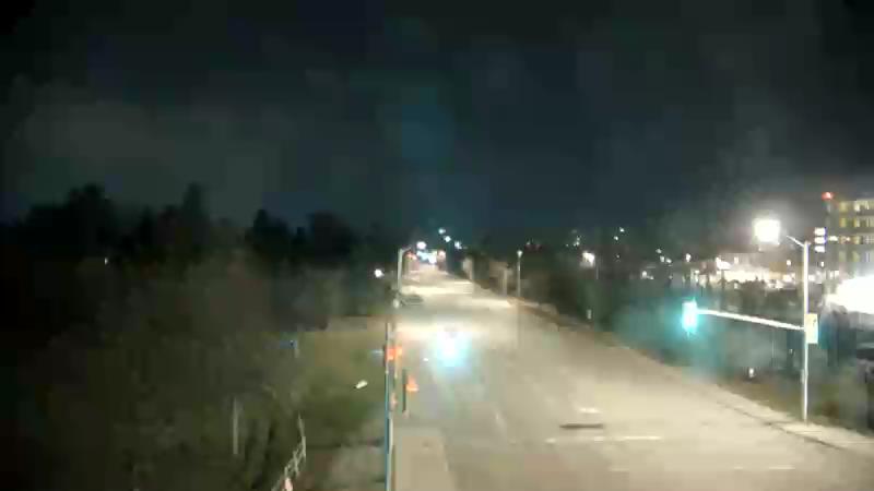 Traffic camera image at 2025-04-25 07:36:05