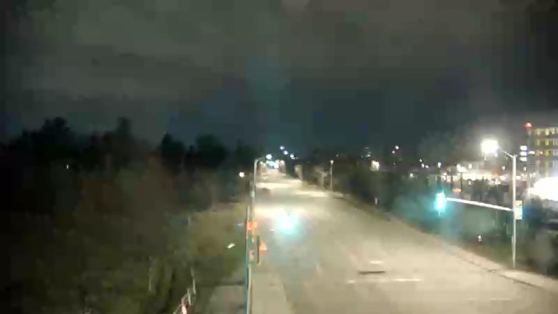 Traffic camera image at 2025-04-25 07:55:30