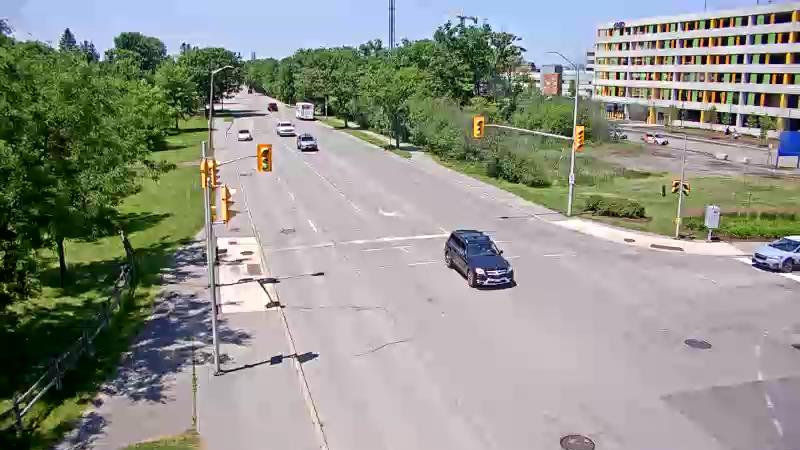 Traffic camera image at 2025-06-30 16:15:47