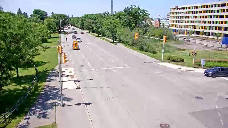 Traffic camera image at 2025-06-30 16:40:48