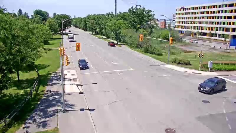 Traffic camera image at 2025-06-30 17:00:52